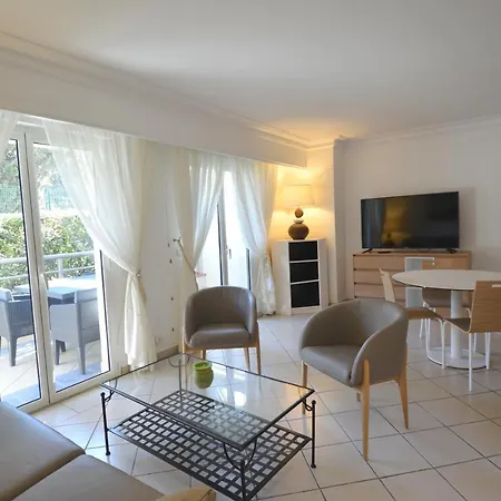 Apartment Emeraude Du Cap Garden